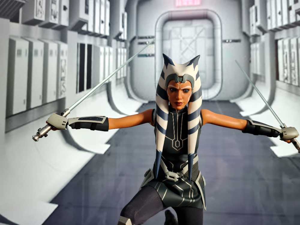 Hot Toys TMS 021 The Clone Wars Ahsoka Tano - Hot Toys (Ahsoka Tano) action figure collectible - Main Image 3