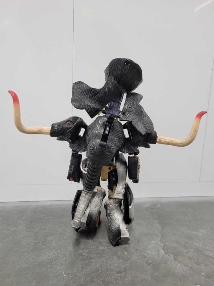 Nemesis Prime 2nd Target - Hasbro (Universe) action figure collectible - Main Image 4