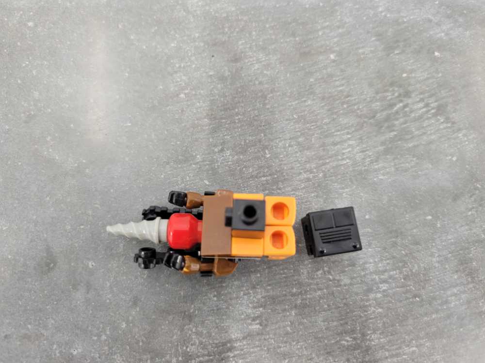 Nosecone 2nd (Vehicle Mode) - Hasbro (Kre-o) action figure collectible - Main Image 2