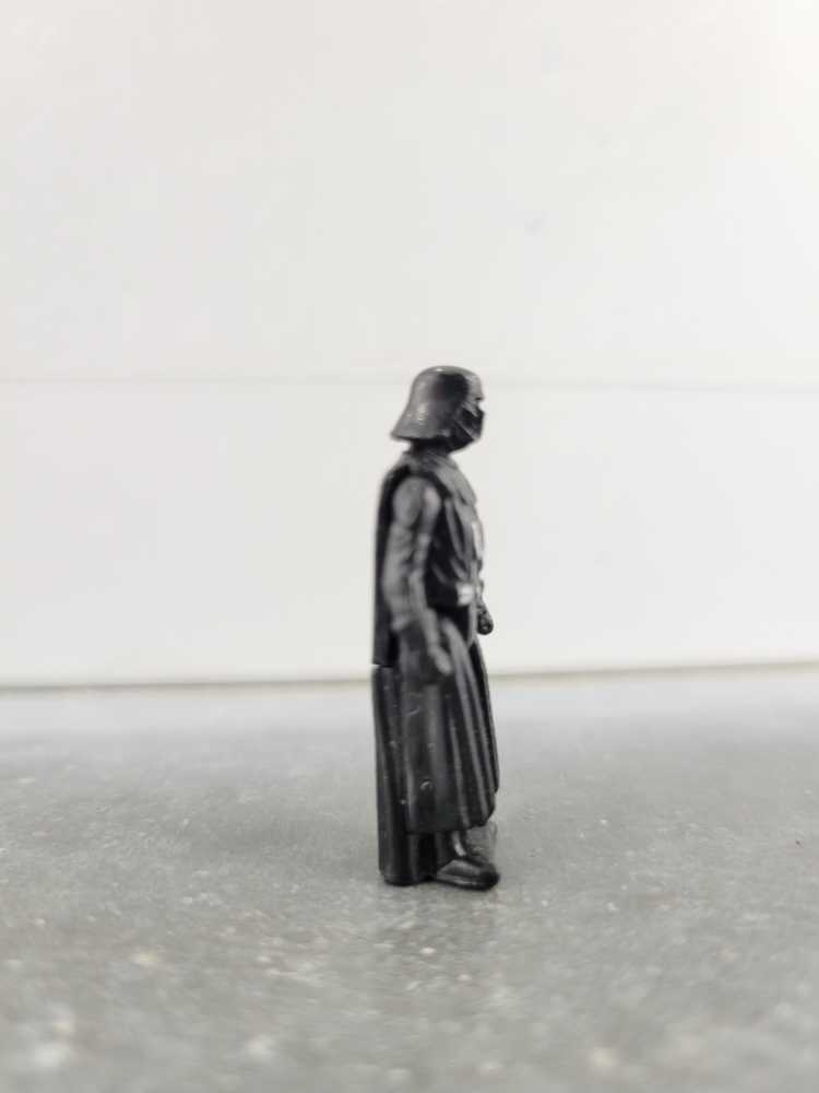 Darth Vader - Hasbro (Star Wars Crossover) action figure collectible - Main Image 2