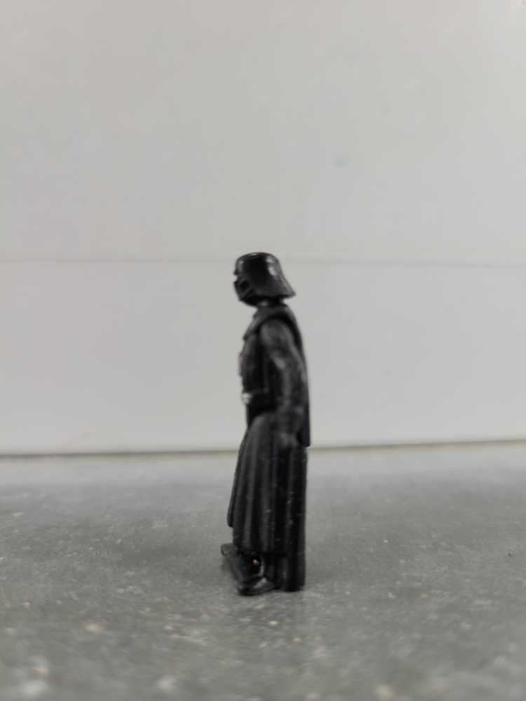 Darth Vader - Hasbro (Star Wars Crossover) action figure collectible - Main Image 4