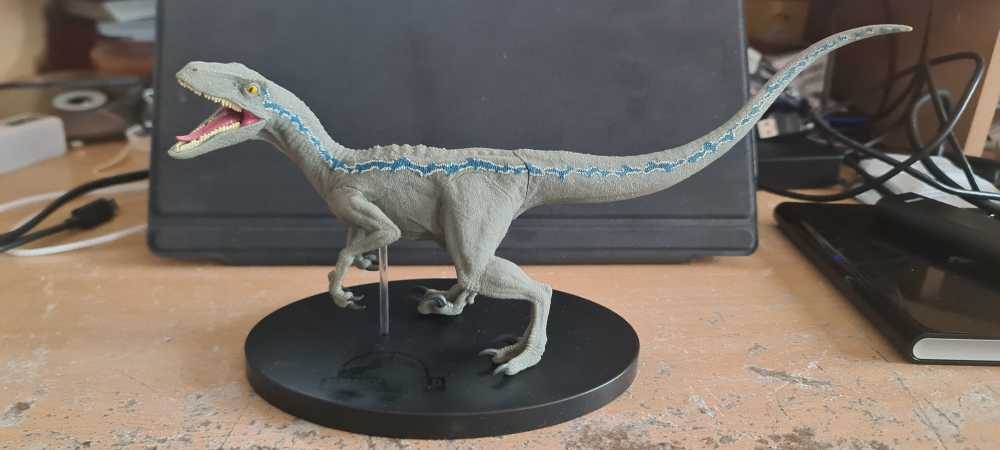 jurassic world - blue - Sega  action figure collectible - Main Image 2