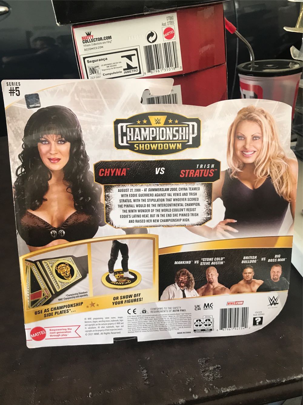 WWE Championship Shiwdown Chyna Vs Trish Stratus  action figure collectible - Main Image 2