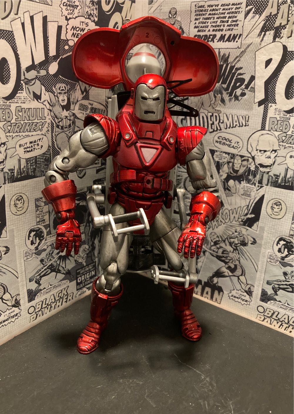 Silver Centurion Iron Man - ToyBiz - Marvel Legends action figure collectible - Main Image 2