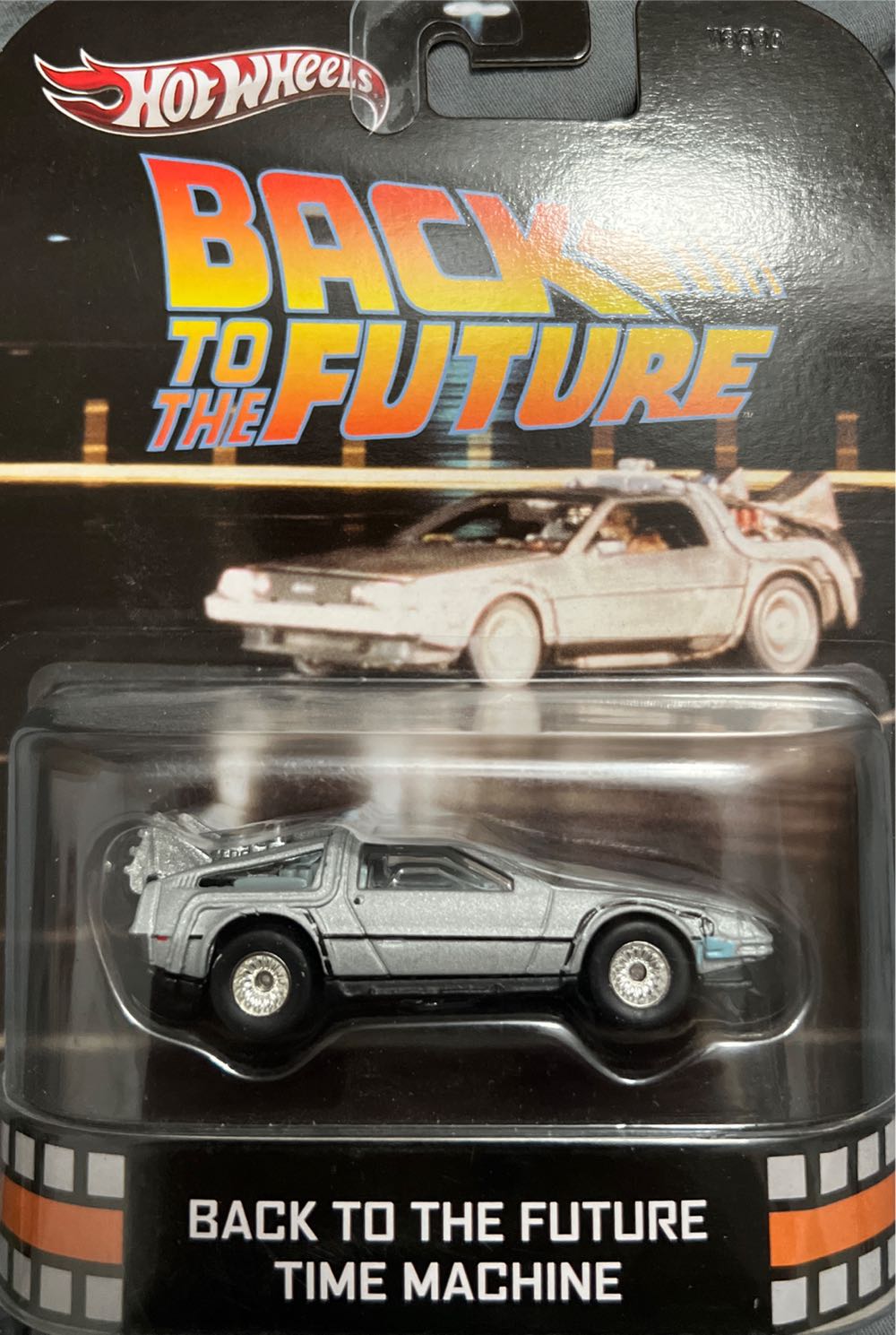 DeLorean-Back To The Future - Hot Wheels (Hot Wheels - Retro Entertainment) action figure collectible [Barcode 746775175641] - Main Image 1