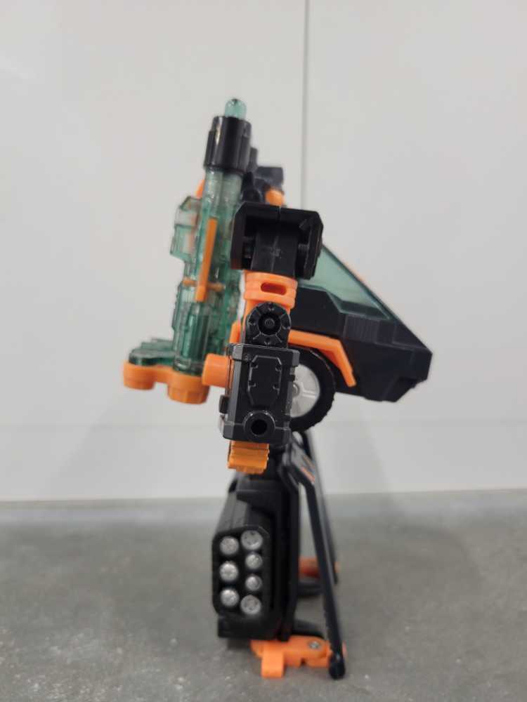 Snow Cat - Hasbro (Universe) action figure collectible - Main Image 3