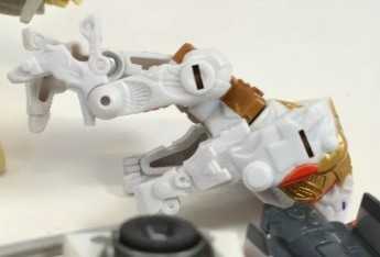 Leo Prime Legends 2nd - Hasbro (Classics) action figure collectible - Main Image 2