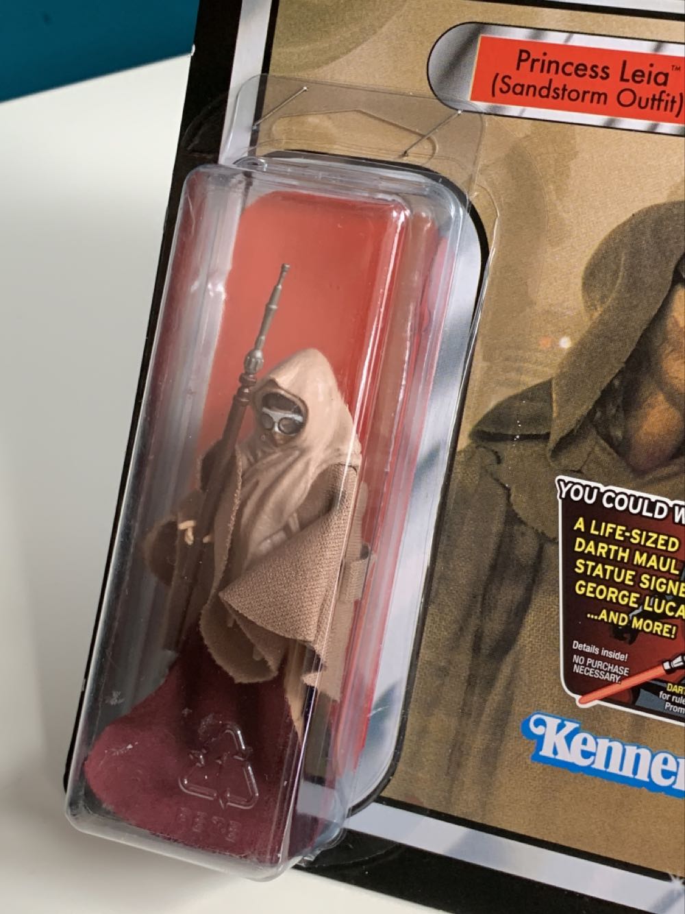 Princess Lea (Sandstorm Outfit) - Hasbro (Star Wars - Return Of The Jedi) action figure collectible - Main Image 3