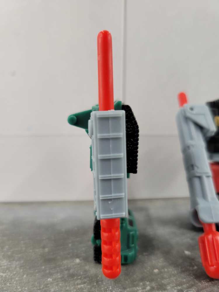 Wreckage 1st Robot Mode with Bonecrusher and Knock Out Land Military Team  - Hasbro (Armada) action figure collectible - Main Image 2