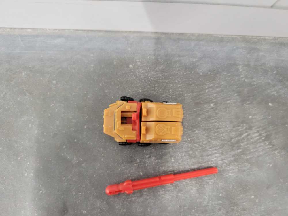 Knock Out 3rd With Bonecrusher And Wreckage (Vehicle Mode) Land Military Team  - Hasbro (Armada) action figure collectible - Main Image 2