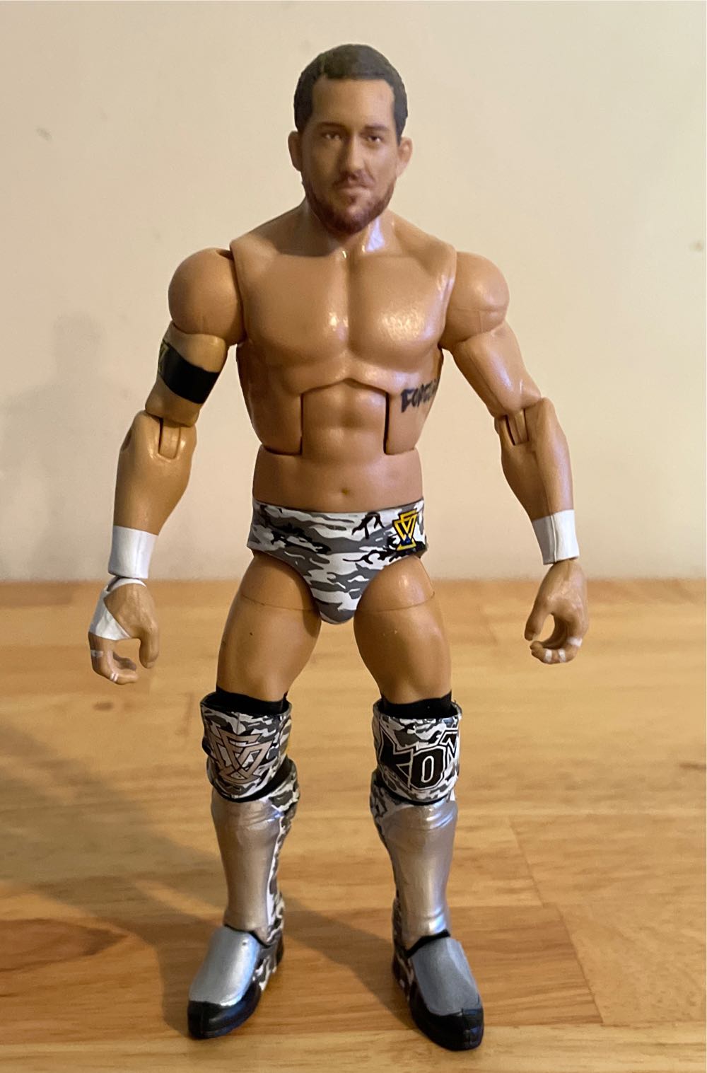 Kyle O’Reilly - Mattel Wwe (WWE Mattel Elite Series 80) action figure collectible - Main Image 3