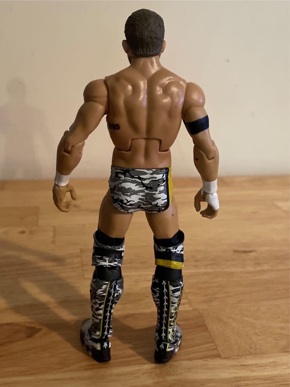 Kyle O’Reilly - Mattel Wwe (WWE Mattel Elite Series 80) action figure collectible - Main Image 4