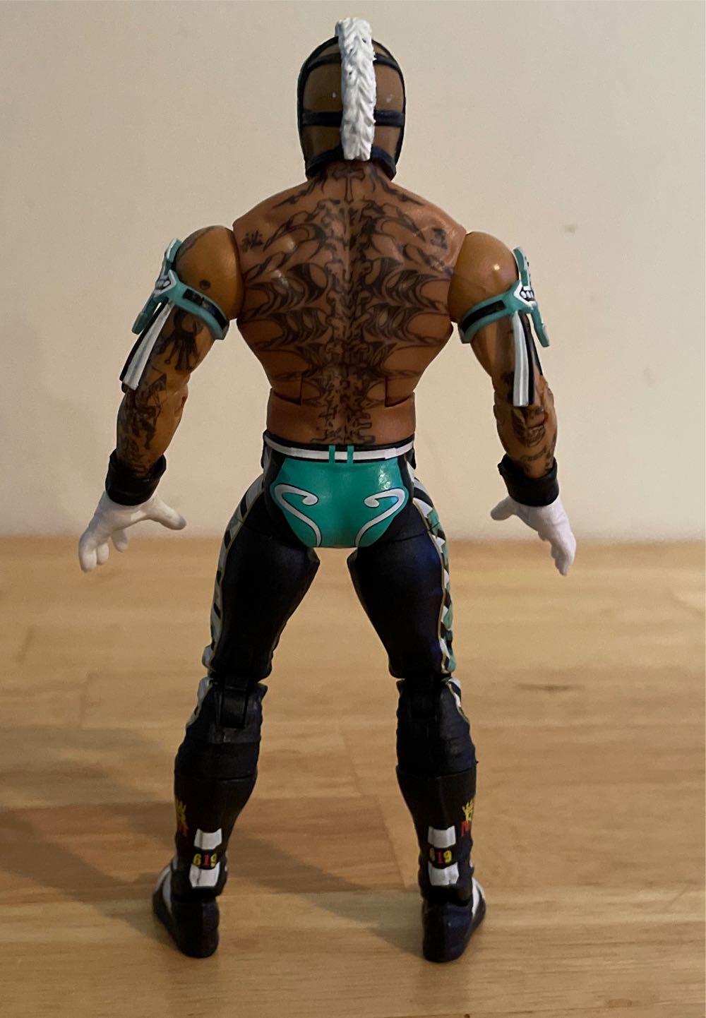 Rey Mysterio - Mattel Wwe (WWE Mattel Elite Series 72) action figure collectible - Main Image 4