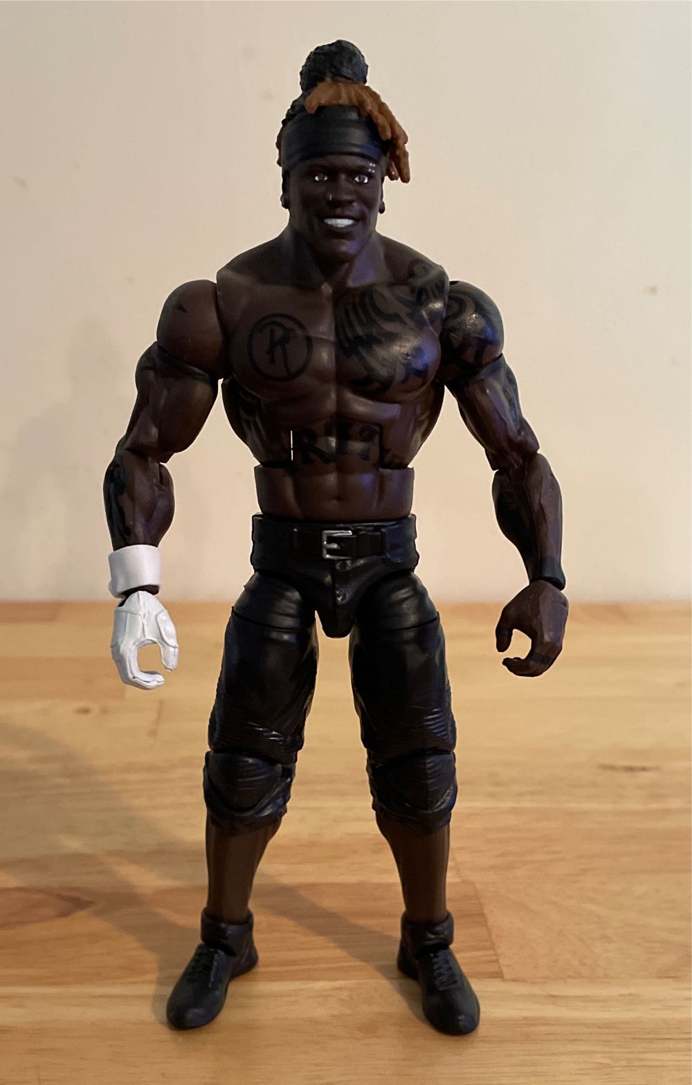 R-Truth - Mattel Wwe (WWE Mattel Elite Series 78) action figure collectible - Main Image 3