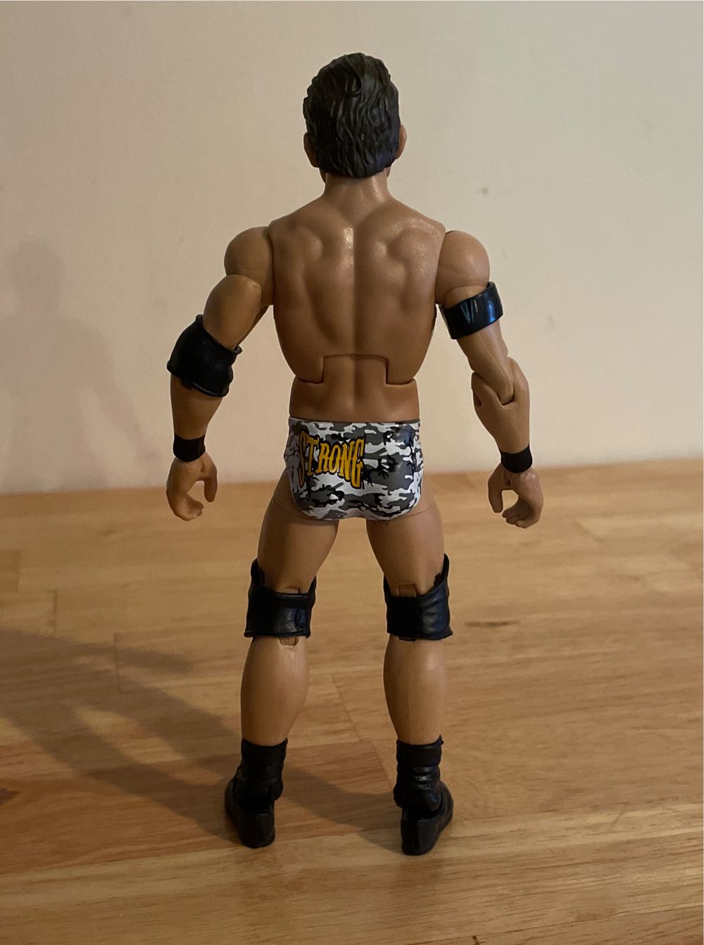 Roderick Strong - Mattel Wwe (WWE Mattel Elite Series 72) action figure collectible - Main Image 2