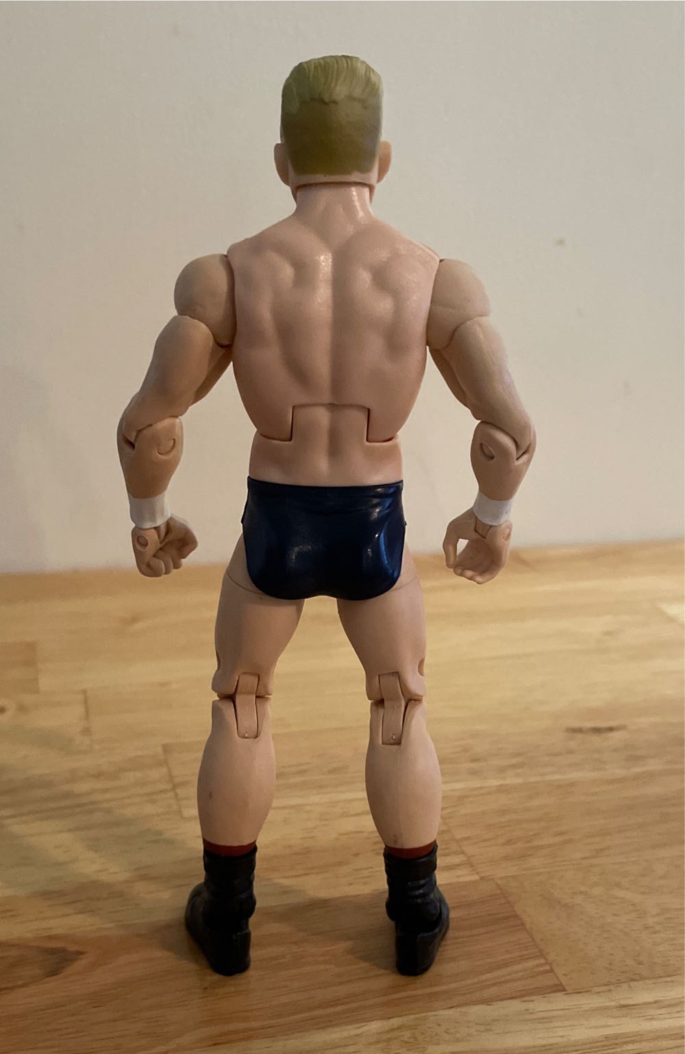 Tyler Bate - Mattel Wwe (WWE Mattel Elite Series UK Exclusive) action figure collectible - Main Image 2