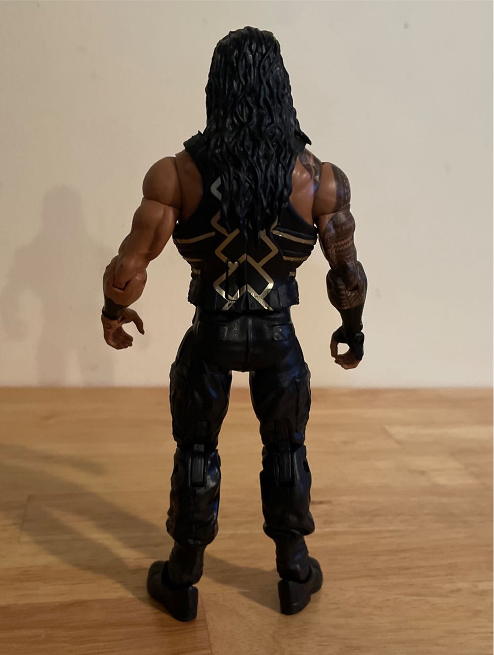 Roman Reigns - Mattel Wwe (WWE Mattel Elite Series Toys ‘R Us Exclusive Network Spotlight Series) action figure collectible - Main Image 2