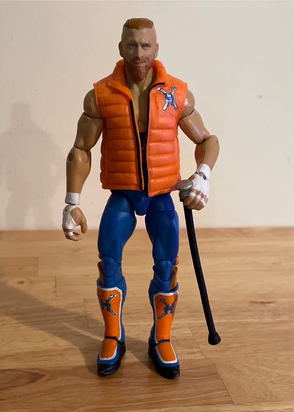 Bandai: Ultramarines Primaris Captain in Gravis Armour