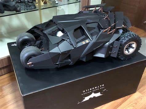 Dark Knight- Batmobile - Hot Toys (The Dark Knight Trilogy) action figure collectible [Barcode 4895228607690] - Main Image 2