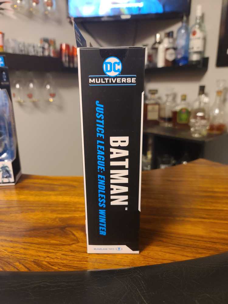 McFarlane DC Multiverse The Frost King BAF Batman - McFarlane Toys™ (Comic Book) action figure collectible - Main Image 4