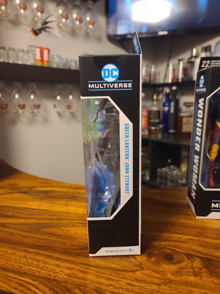 McFarlane DC Multiverse The Frost King BAF Green Lantern - McFarlane Toys™ (Comic Book) action figure collectible - Main Image 2