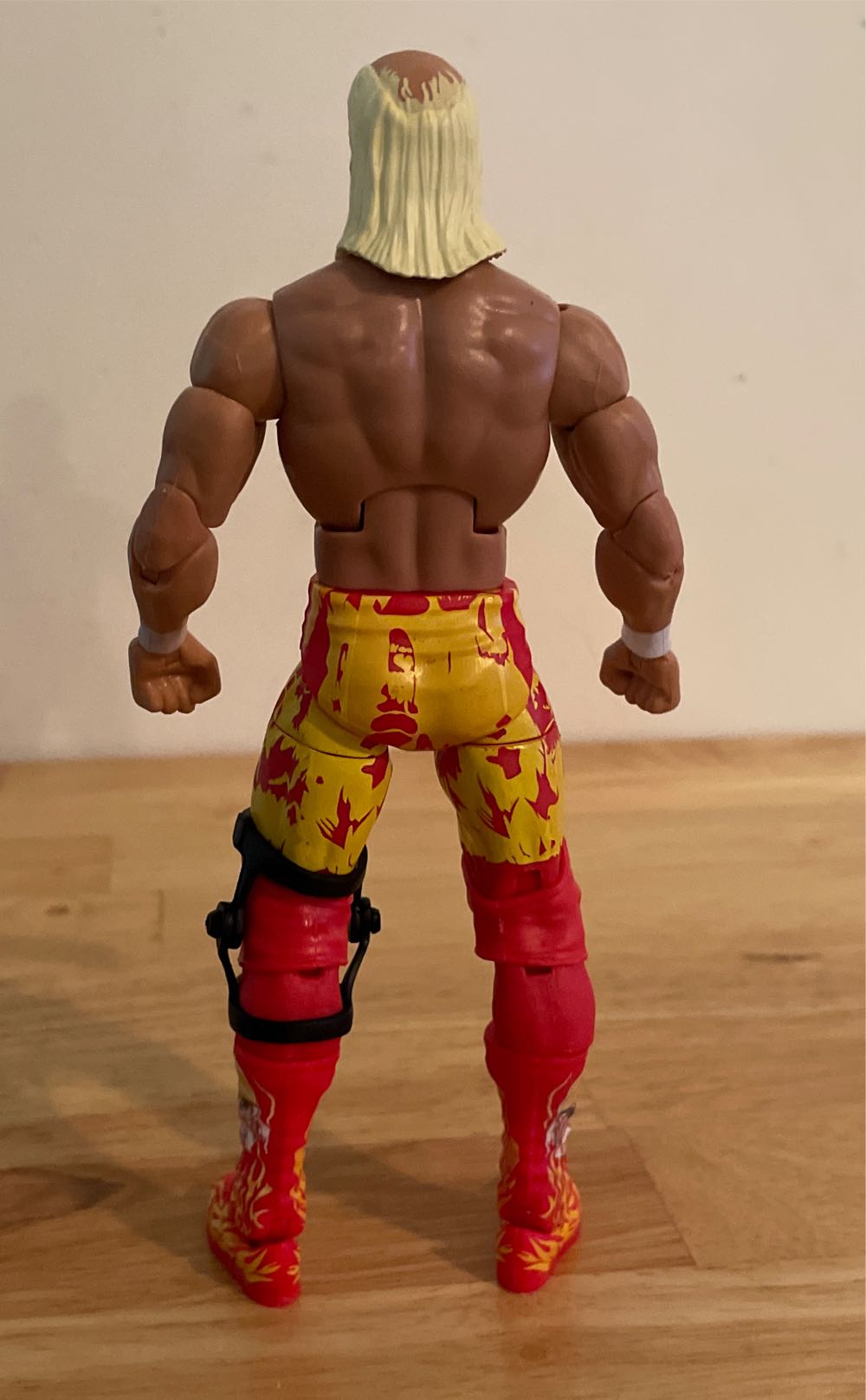 Hulk Hogan - Mattel Wwe (WWE Mattel Elite Series 91) action figure collectible - Main Image 4