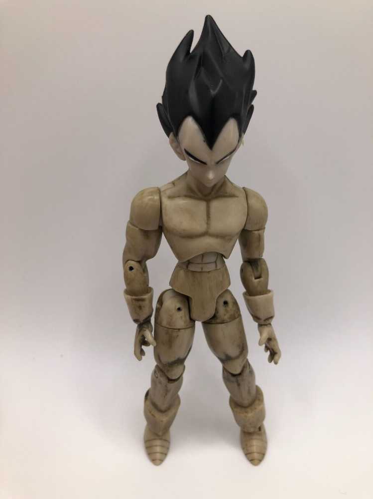 DragonBall Z: Collector Ultimate Figures Series 4: Super Saiyan Vegeta  - Jakks Pacific action figure collectible [Barcode 039897775814] - Main Image 2