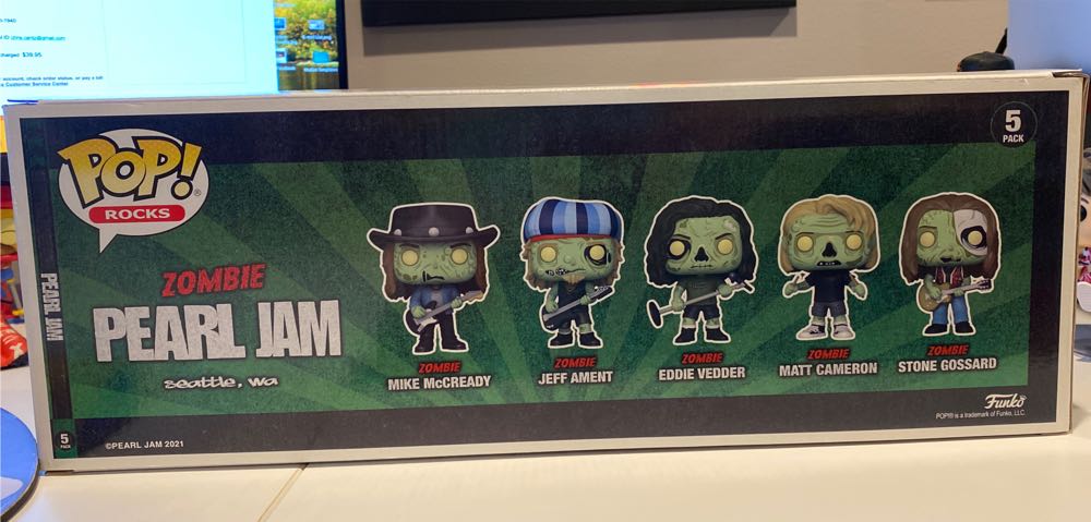Pearl Jam Zombie Pack Place Des Pop - Funko action figure collectible [Barcode 889698612685] - Main Image 3