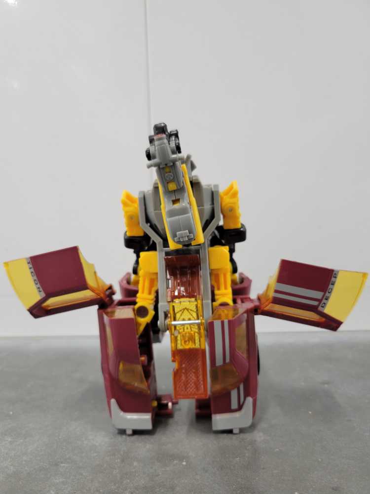 Treadshot with Nightbeat, Ultra Magnus And Over Run - Hasbro (Universe) action figure collectible - Main Image 4