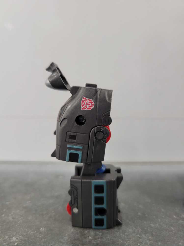 Windy - Hasbro (Universe) action figure collectible - Main Image 2