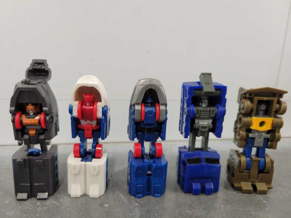 Overload  - Hasbro (Universe) action figure collectible - Main Image 4