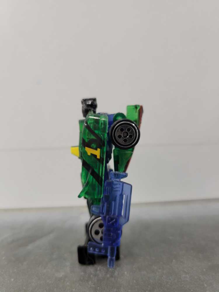 Mirage (Robot Mode) - Hasbro (Universe) action figure collectible - Main Image 2