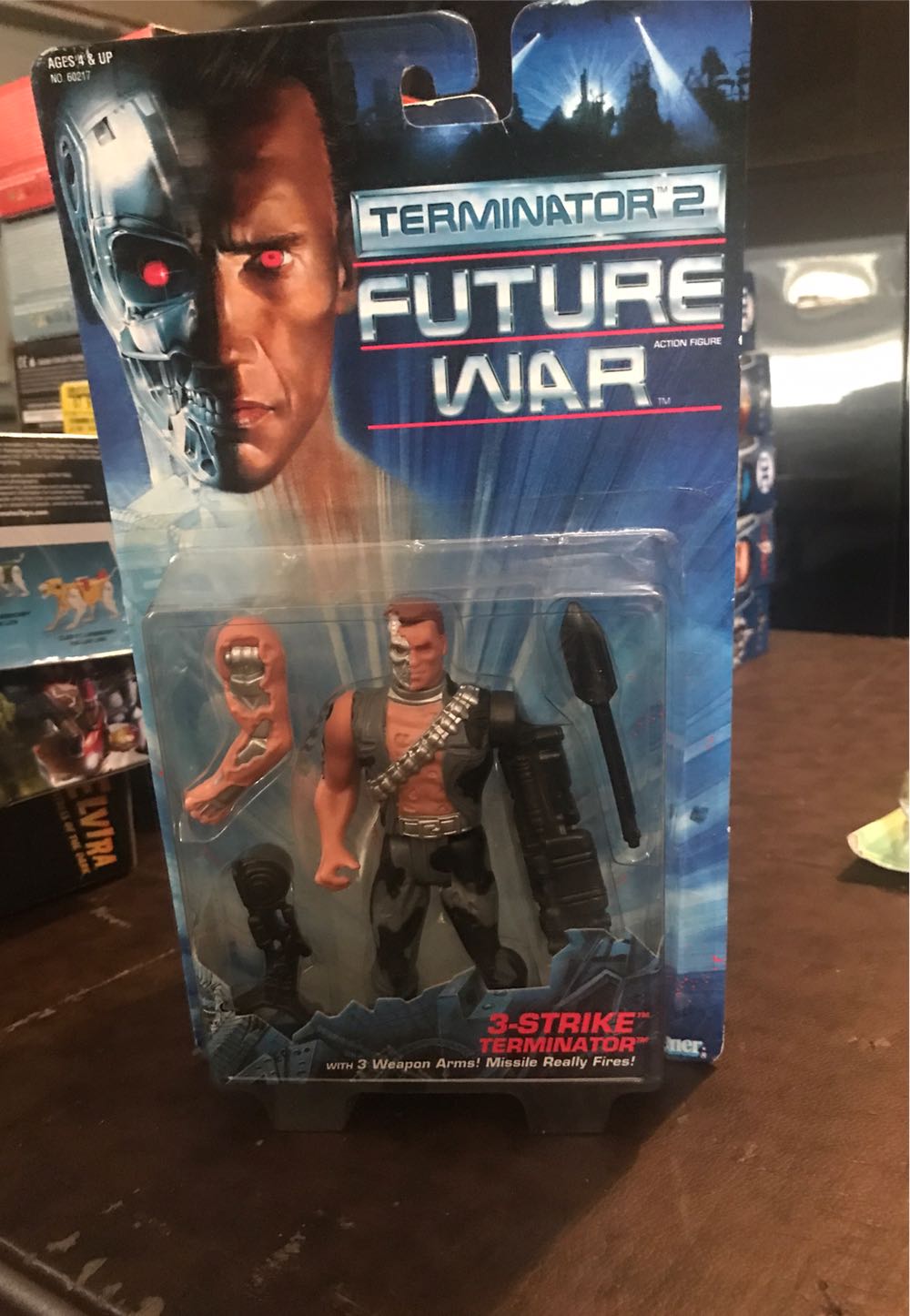 Terminator 2 3-Strike   action figure collectible - Main Image 1