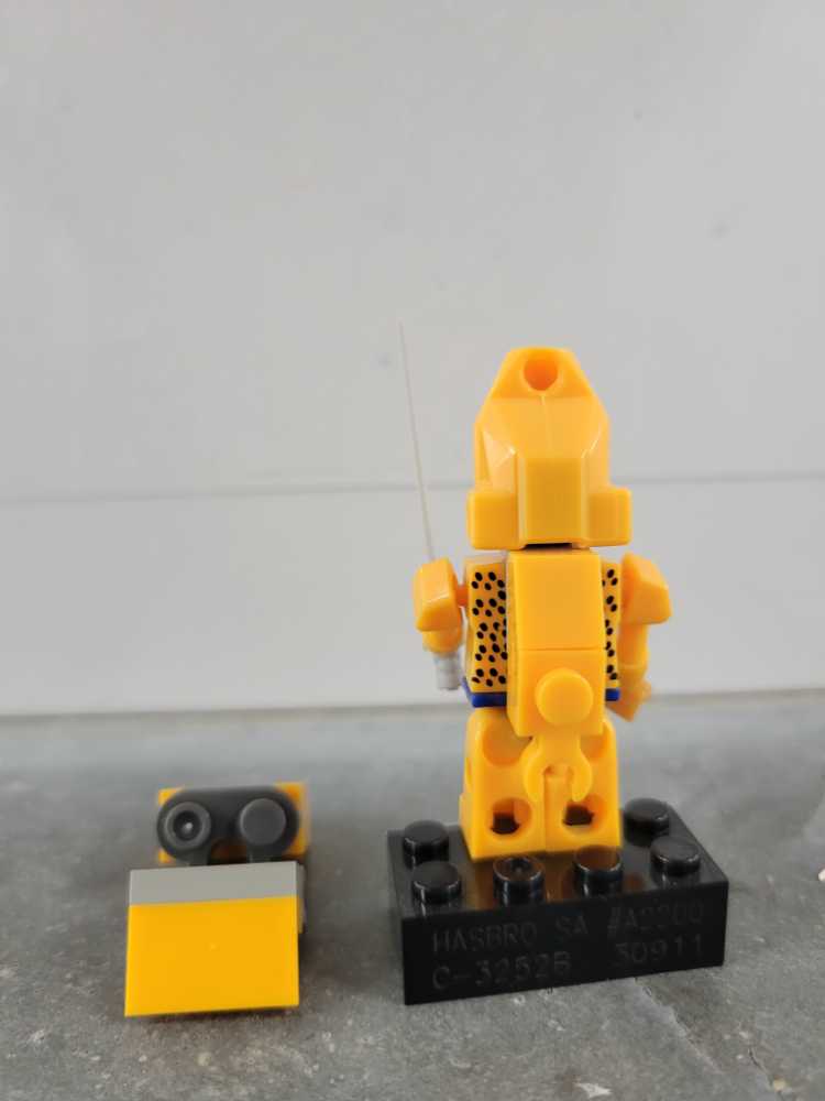 Cheetor - Hasbro (Kre-o) action figure collectible - Main Image 3