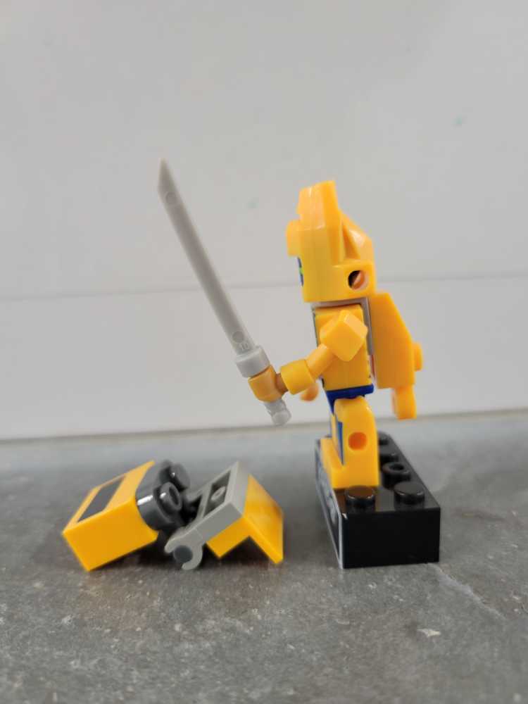 Cheetor - Hasbro (Kre-o) action figure collectible - Main Image 4