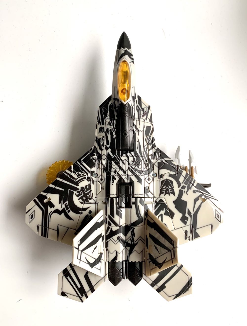 Transformers Studio Series: 21 Starscream - Hasbro / Takara Tomy (Studio Series: Revenge Of The Fallen) action figure collectible [Barcode 630509715374] - Main Image 3