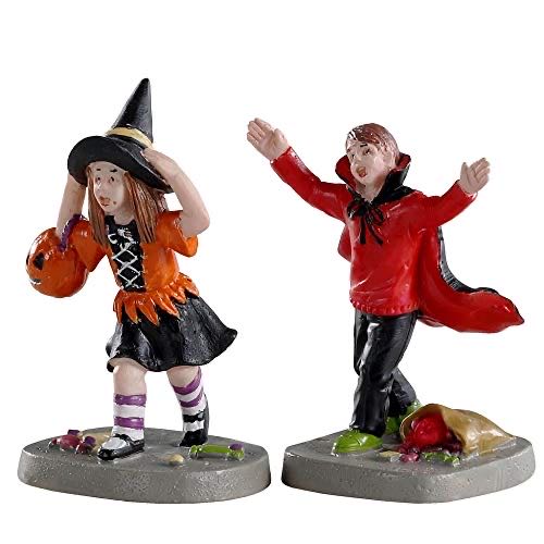 Terrified Trick Or Treaters - Lemax (Figurine) action figure collectible [Barcode 728162029034] - Main Image 1