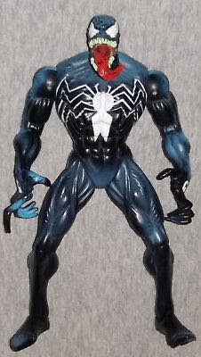 Karate Kid - Icon Heroes (Go! Exclusive) - Daniel LaRusso (Battle Damaged) 6” Action Figure