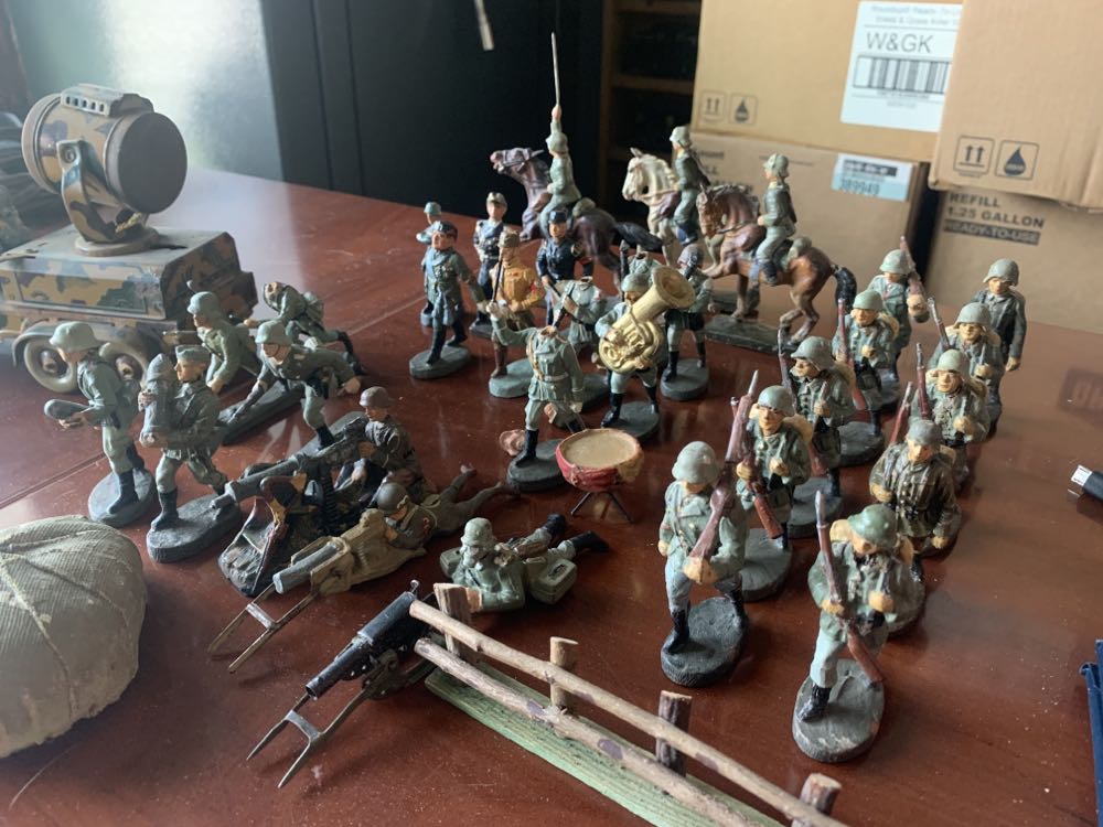 Elastolin German Mixed Lot With Truck - Mixed action figure collectible - Main Image 2