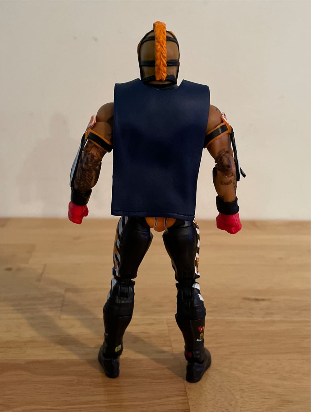 Rey Mysterio - Mattel Wwe (WWE Mattel Elite Series 92) action figure collectible - Main Image 2