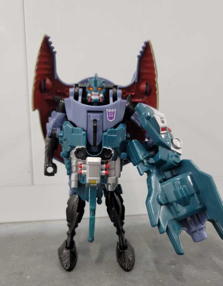 Over Bite With Repugnus  - Hasbro (Universe) action figure collectible - Main Image 2
