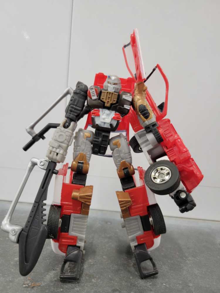 Ratchet 2nd Robot Mode - Hasbro (Universe) action figure collectible - Main Image 2