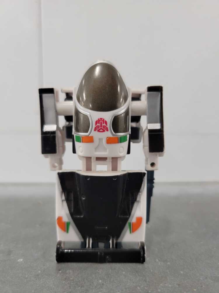 Wheeljack Robot Mode - Hasbro (Universe) action figure collectible - Main Image 3
