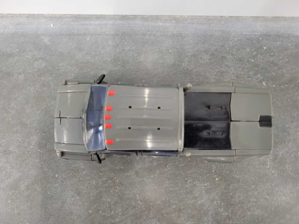 Ironhide 2nd Vehicle Mode  - Hasbro (Revenge Of The Fallen) action figure collectible - Main Image 2