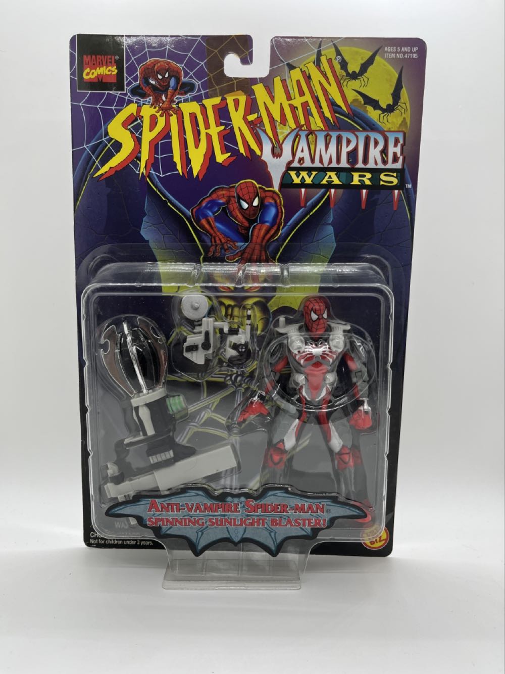 Anti-vampire Spider-Man  - Toy Biz (Toy Biz Spider-Man) action figure collectible [Barcode 035112471950] - Main Image 2