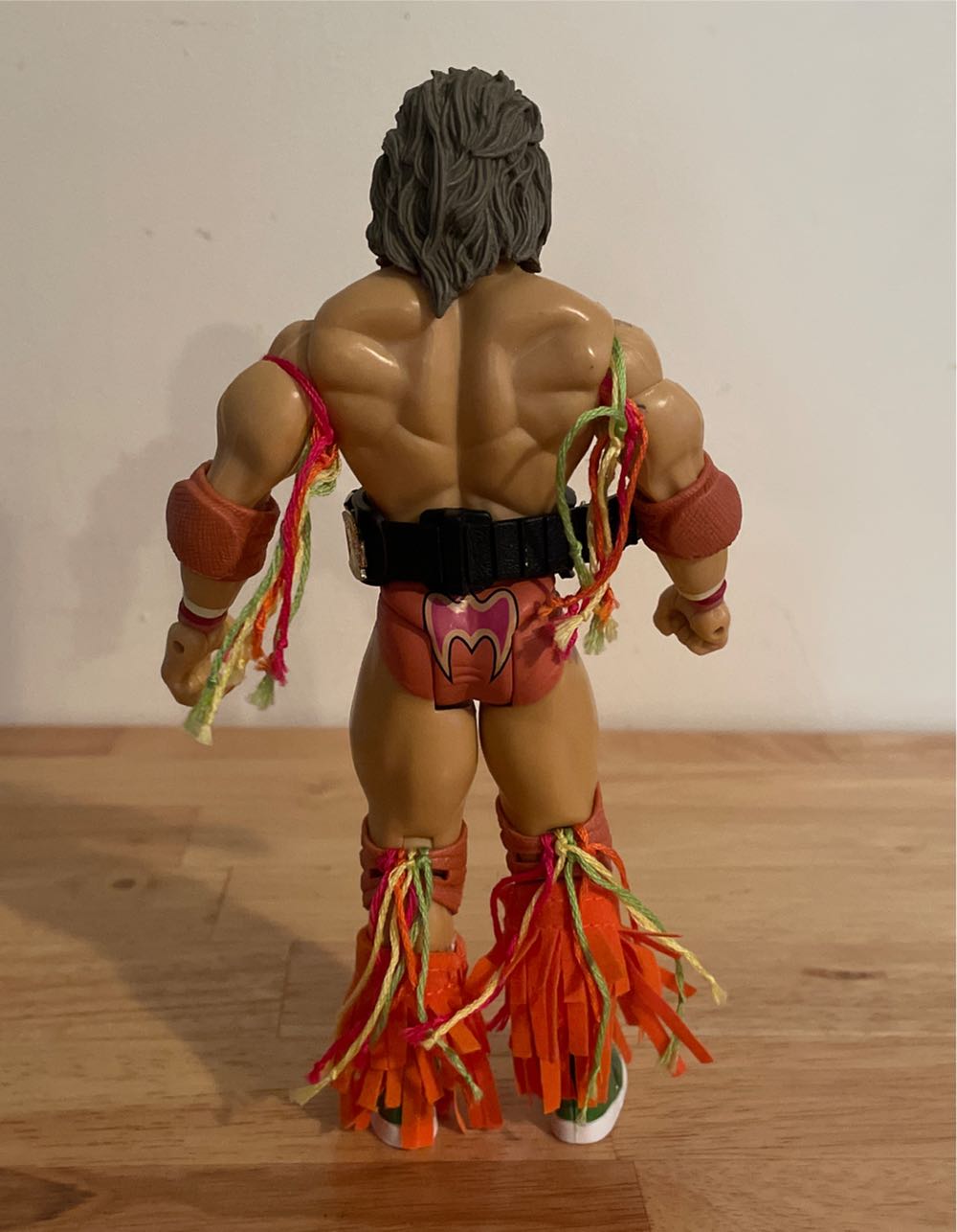 Ultimate Warrior - WWE Jakks Pacific Classic Superstars (WWE Jakks Pacific Classic Superstars Series 1) action figure collectible - Main Image 2