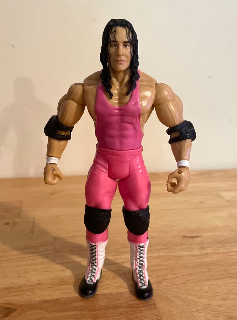 Bret “Hit Man” Hart - WWE Jakks Pacific Classic Superstars (WWE Jakks Pacific Classic Superstars Series 3 Packs Series 4) action figure collectible - Main Image 3