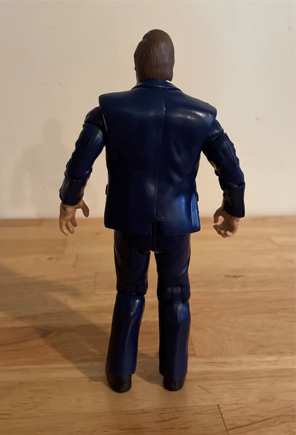 Paul Bearer - WWE Jakks Pacific Classic Superstars (WWE Jakks Pacific Classic Superstars Series 3 Pack Series 7) action figure collectible - Main Image 2