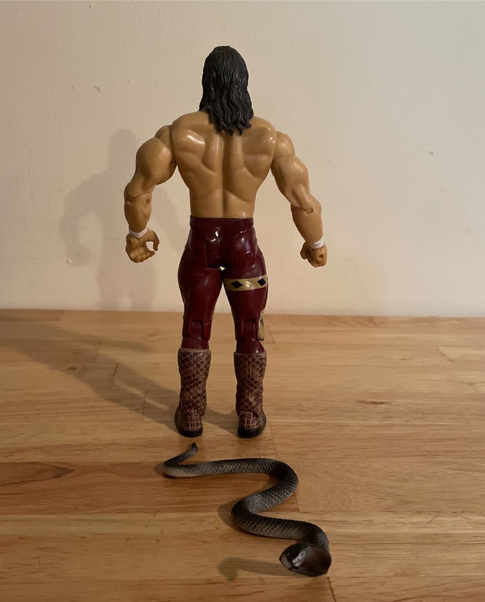 Jake “The Snake” Roberts - WWE Jakks Pacific Classic Superstars (WWE Jakks Pacific Classic Superstars Series 3) action figure collectible - Main Image 2