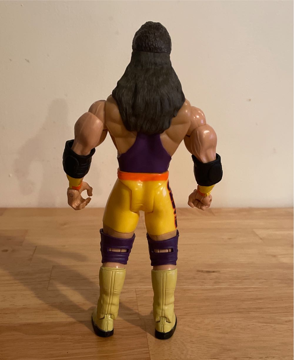 Crush - WWE Jakks Pacific Classic Superstars (WWE Jakks Pacific Classic Superstars Series 27) action figure collectible - Main Image 2